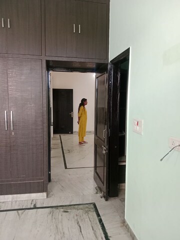 Building Lobby in 3 BHK Builder Floor at Sector 13 – for Rent