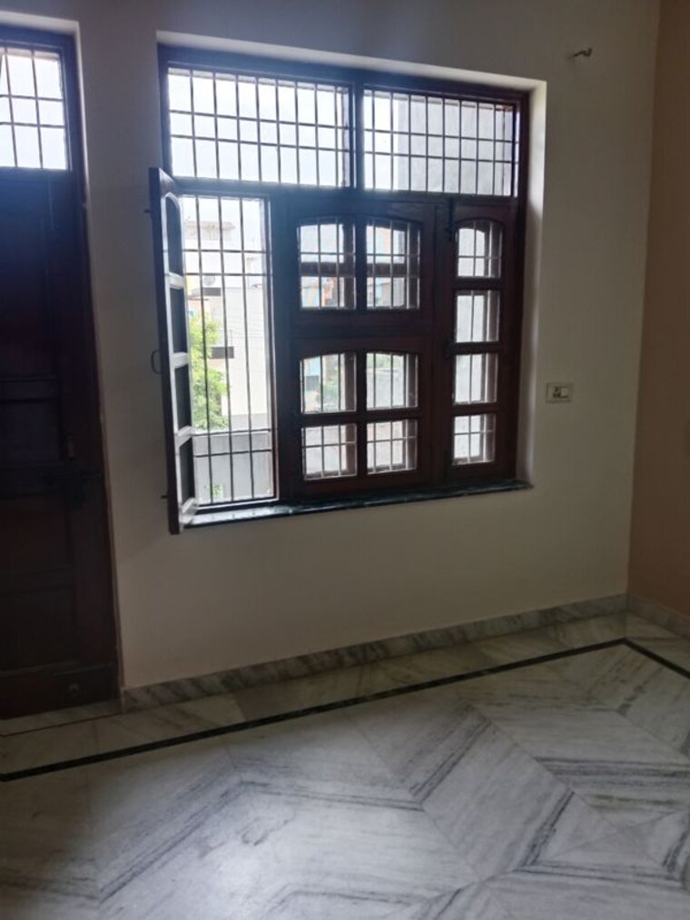 Room, sector 17 2 Bedroom 1801 Sq.Ft. Builder Floor In Sector 17 Panipat 9766201