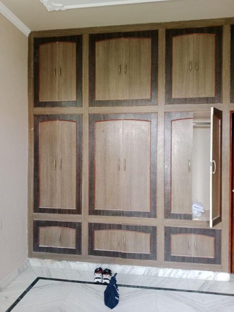 Room, sector 17 2 Bedroom 1801 Sq.Ft. Builder Floor In Sector 17 Panipat 9766201