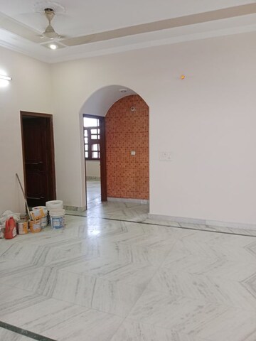 2 BHK Builder Floor For Rent in Sector 17