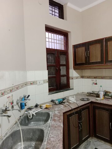 Kitchen in 2 BHK Builder Floor at Sector 17 – for Rent