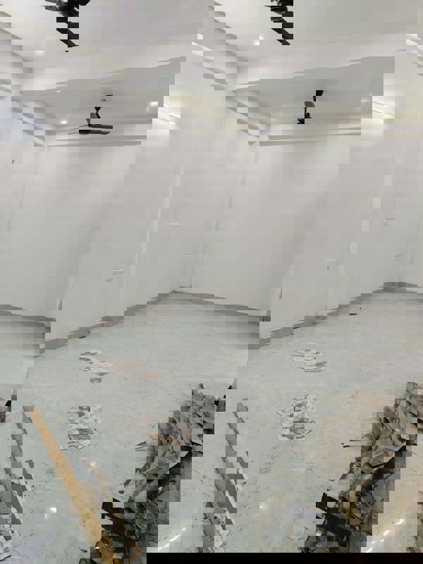 1 RkBuilder Floor For Rent in Saket