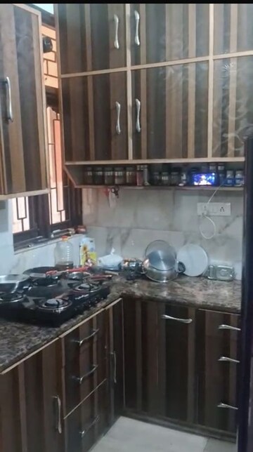Kitchen in 2.5 BHK Builder Floor at Gupta Colony – for Sale