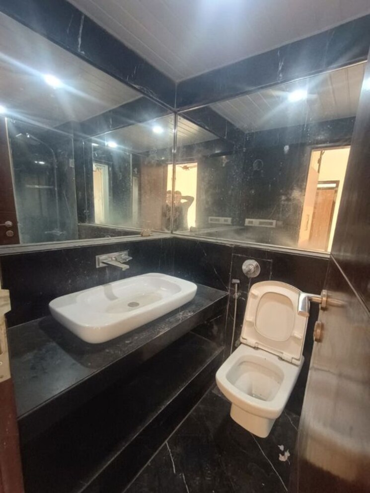 Kitchen, rna-continental 2 Bedroom 1500 Sq.Ft. Apartment In Chembur Mumbai 9766385