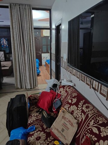 Bedroom in 2 BHK Builder Floor at NB Annu Palace, Shalimar Garden – for Rent