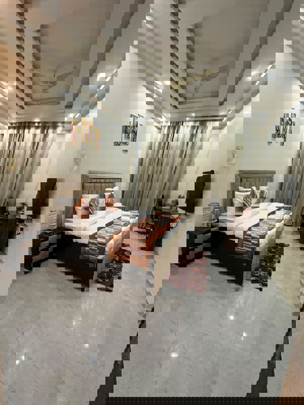 3 BHK + Pooja Room 1700 Sq.Ft. Builder Floor in Hong Kong Bazaar