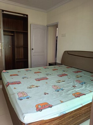 Bedroom in 2.5 BHK Apartment at Amann Marina, Worli – for Rent