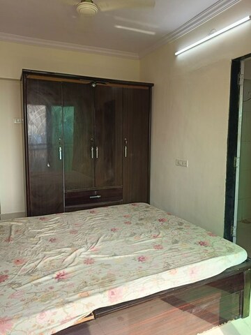 Bedroom in 2.5 BHK Apartment at Amann Marina, Worli – for Rent