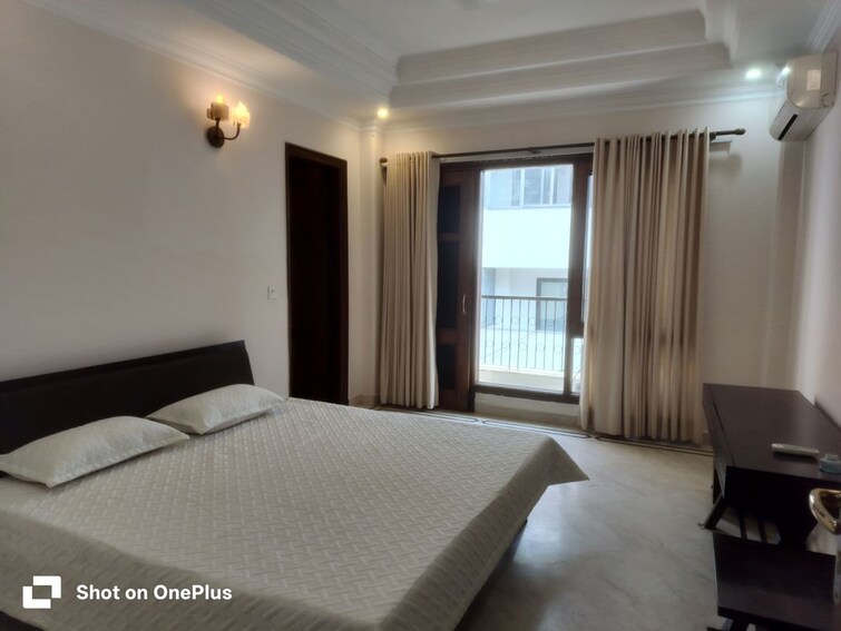 Bedroom, green park 3 Bedroom 200 Sq.Ft. Builder Floor In Green Park Delhi 9766573