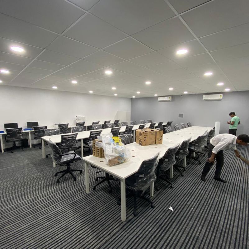 Showroom For Rent in Santacruz West