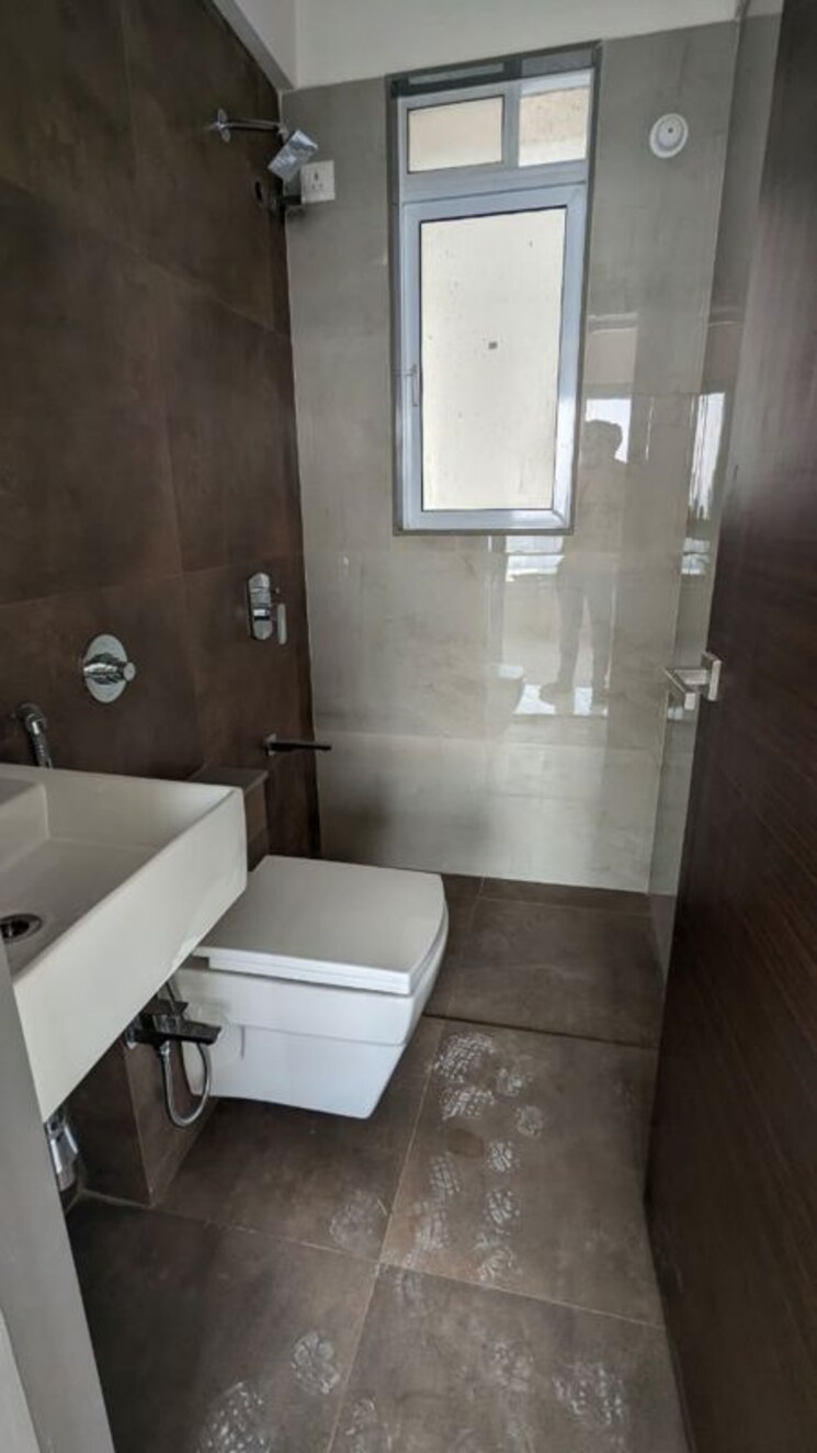 Bathroom, dotom-isle 1 Bedroom 400 Sq.Ft. Apartment In Malad West Mumbai 9766603