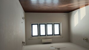 Room in 4 BHK Penthouse at Emaar The Palm Drive-The Premier Terraces, Sector 66 – for Sale