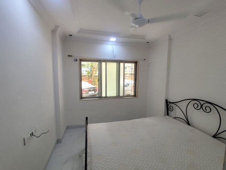 Room, om-sadguru-chs 1 Bedroom 450 Sq.Ft. Apartment In Ic Colony Mumbai 9766676