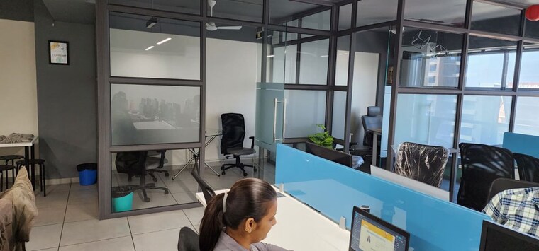 Team Area, science city Commercial Office Space 2222 Sq.Ft. In Science City Ahmedabad 9766716