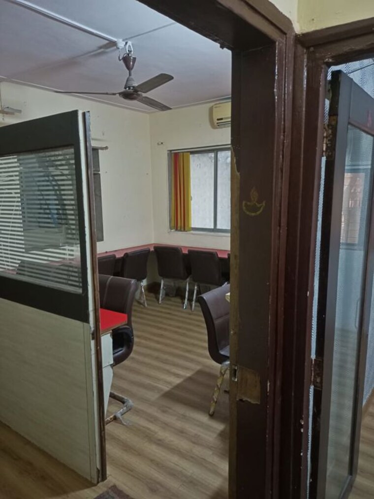 Team Area, sai-arcade-mulund-west Commercial Office Space 350 Sq.Ft. In Mulund West Mumbai 9766734