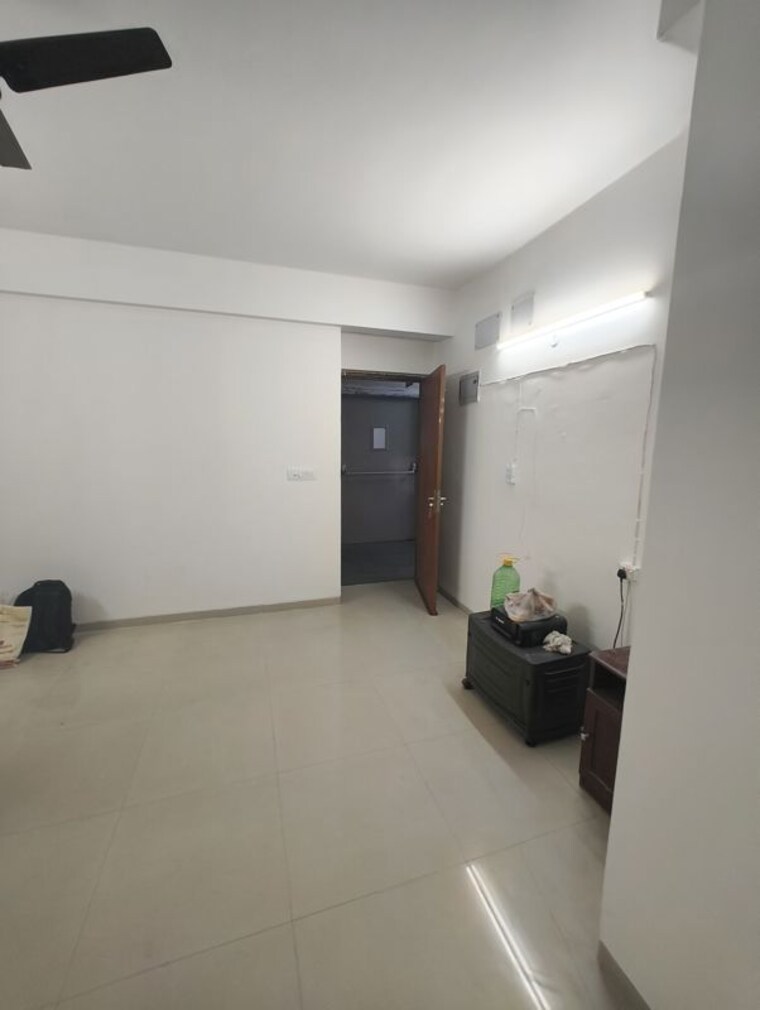 Room, adani-aangan 1 Bedroom 412 Sq.Ft. Apartment In Sector 89a Gurgaon 9766753