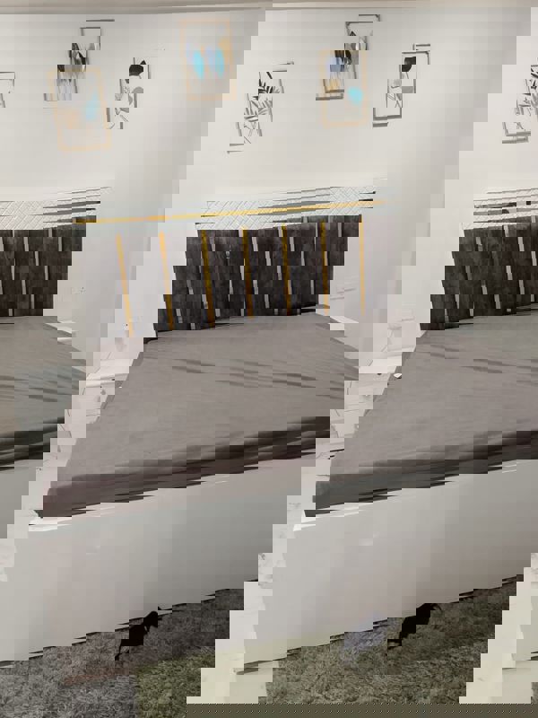 3 BHK 215 Sq.Ft. Builder Floor in Ansal Sushant Apartments