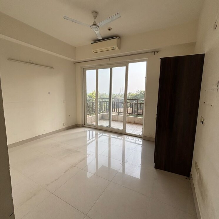 Room, adani-oyster-grande-phase-2 4 Bedroom 3188 Sq.Ft. Apartment In Sector 102a Gurgaon 9766758