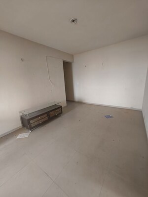 Room in 2 BHK Apartment at Adani Aangan, Sector 89a – for Rent