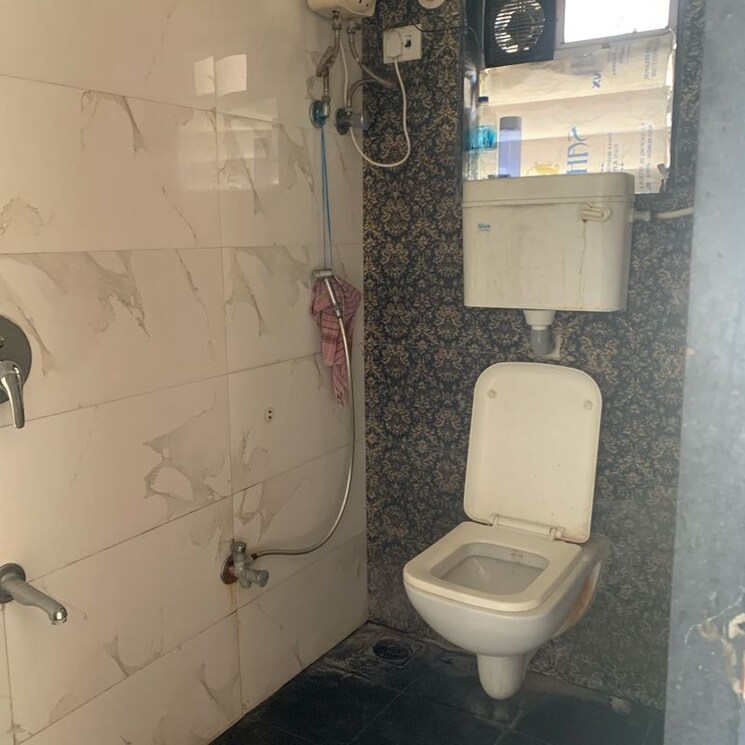 Bathroom, vastu-acharya-ashram 1 Bedroom 432 Sq.Ft. Apartment In Vazira Mumbai 9766770