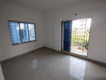 Room in 3 BHK Apartment at Stand Alone, New Town Action Area ii – for Sale