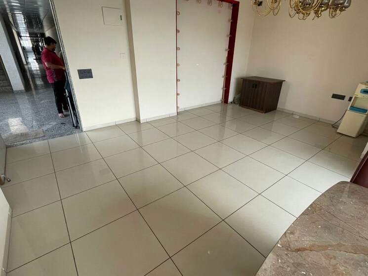 Bathroom, ratnanjali-solitaire Commercial Office Space 750 Sq.Ft. In Satellite Ahmedabad 9766785