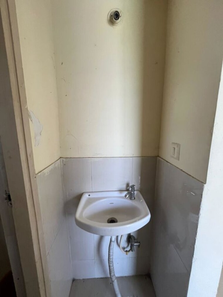 Bathroom, lodha-palava-orchid-a-to-l 1 Bedroom 500 Sq.Ft. Apartment In Dombivli East Thane 9766755