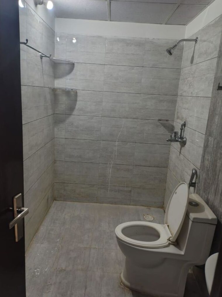 Bathroom, gulshan-bellina 2 Bedroom 663 Sq.Ft. Apartment In Sector 16 Greater Noida Greater Noida 9766831