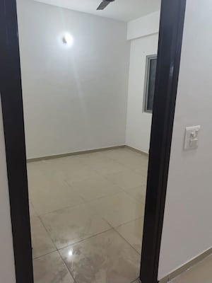 Room in 2 BHK Apartment at Gulshan Bellina, Sector 16 Greater Noida – for Sale