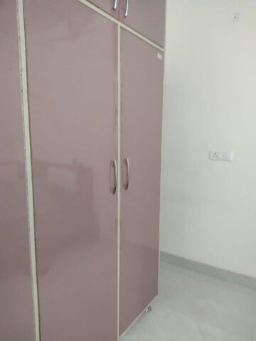 Furnished Amenities in 2 BHK Builder Floor at Niti Khand Iii – for Rent