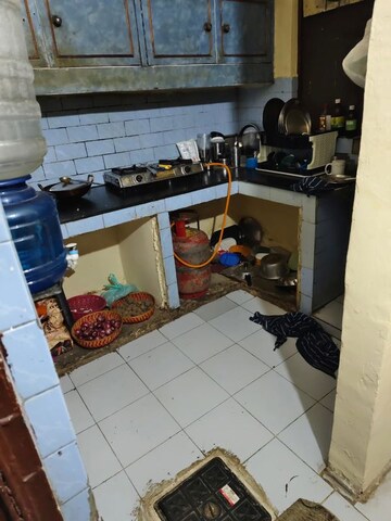 Master Bedroom in 1.5 BHK Independent House at Sector 56 – for Rent