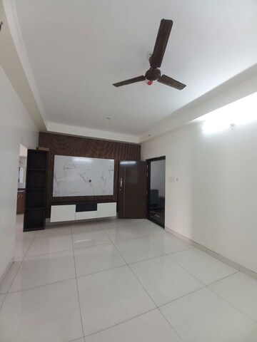 Furnished Amenities in 2 BHK Apartment at Honer Aquantis, Gopanpally – for Rent