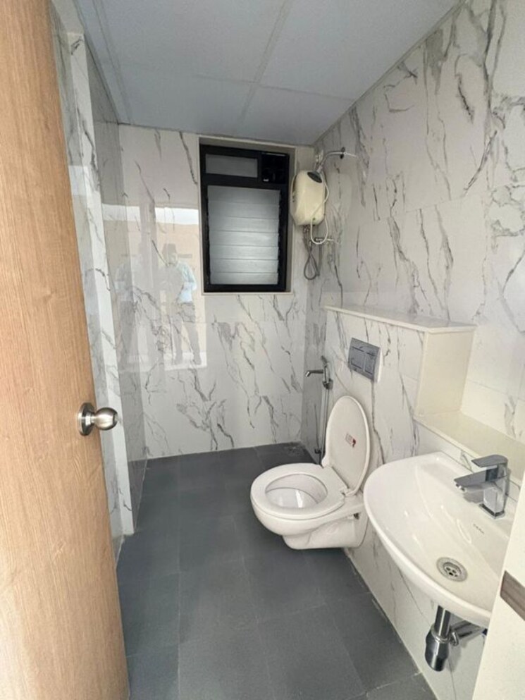 Bathroom, lodha-palava-crown 1 Bedroom 350 Sq.Ft. Apartment In Dombivli East Thane 9766850