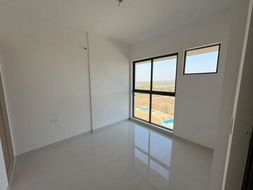 Room in 1 BHK Apartment at Lodha Palava Crown, Dombivli East – for Rent