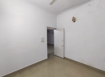 Room in 3 BHK Builder Floor at Chattarpur – for Sale