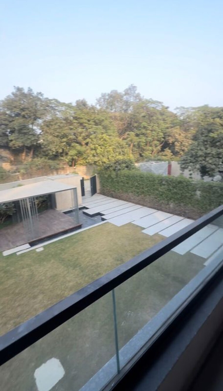 Balcony, gadaipur 6+ Bedroom 1600 Sq.Ft. Penthouse In Gadaipur Delhi 9721759