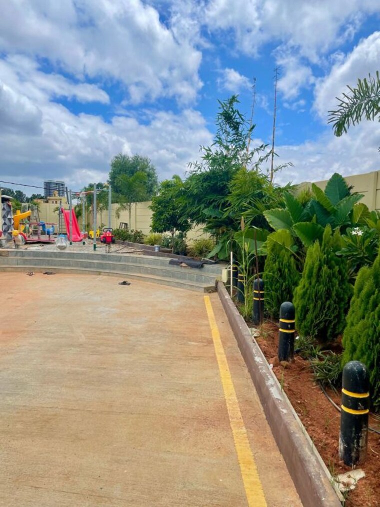 Garden, dodda aalada mara road  1200 Sq.Ft. Plot In Dodda Aalada Mara Road Bangalore 9766896