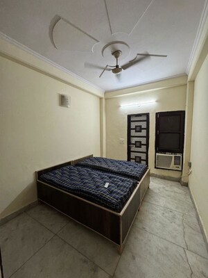Bedroom in 2.5 BHK Apartment at Ahinsa Khand 2 – for Rent