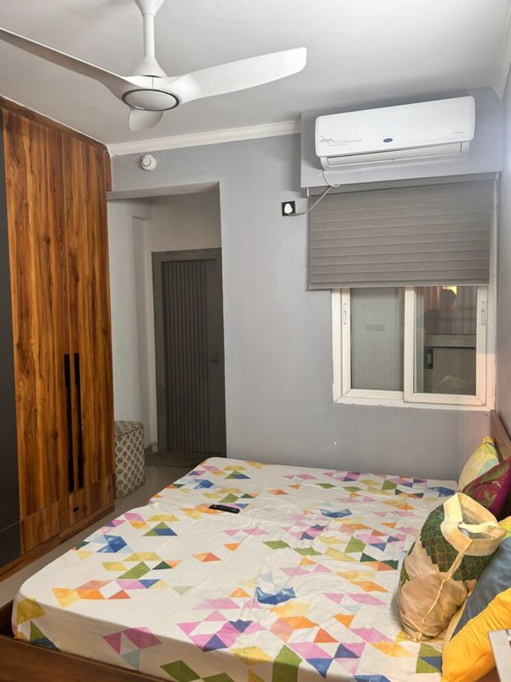 Bedroom, kw-srishti 3 Bedroom 1590 Sq.Ft. Apartment In Raj Nagar Extension Ghaziabad 9766946