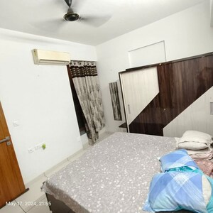 Bedroom in 3 BHK Apartment at Shela – for Rent
