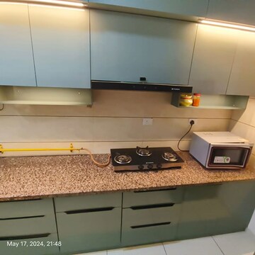 Furnished Amenities in 3 BHK Apartment at Shela – for Rent