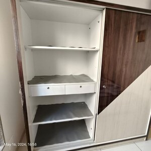 Furnished Amenities in 3 BHK Apartment at Shela – for Rent