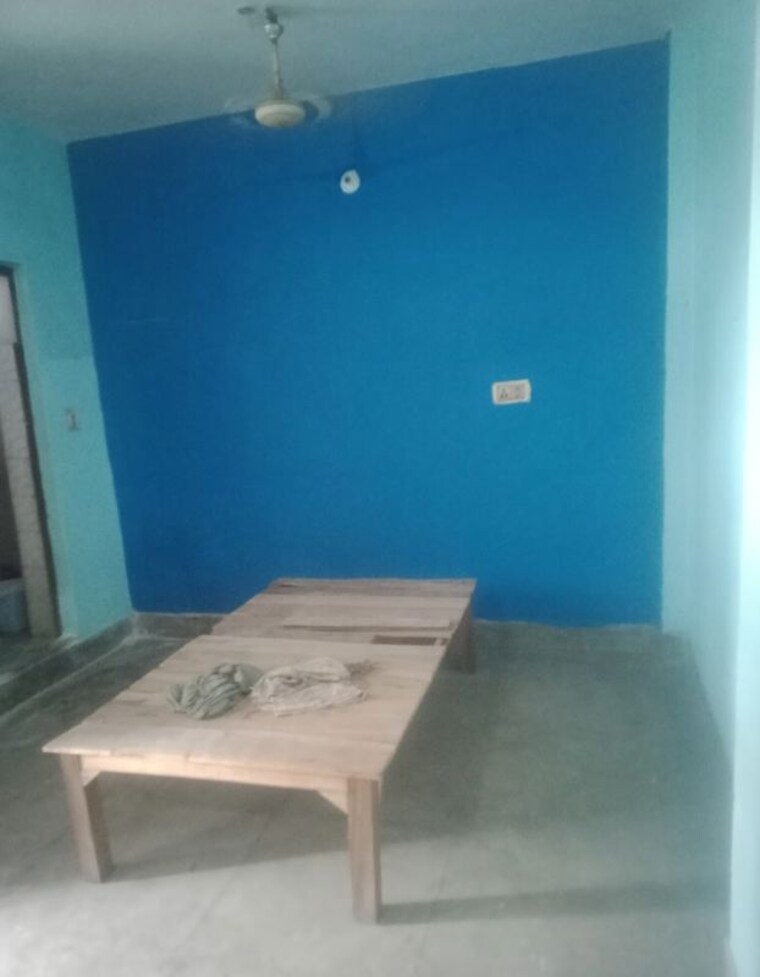 Room, aliganj 1 Bedroom 459 Sq.Ft. Villa In Aliganj Lucknow 9766982