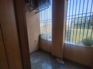 Room in 3 BHK Builder Floor at Chittaranjan Park – for Rent