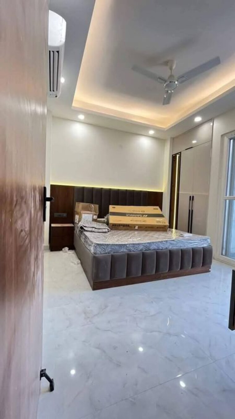 Bedroom, saket 1 Bedroom 550 Sq.Ft. Apartment In Saket Delhi 9767001