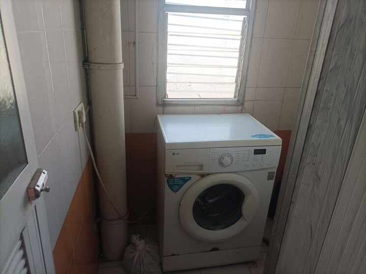 Bathroom, hiranandani-estate 2 Bedroom 1091 Sq.Ft. Apartment In Ghodbunder Road Thane 9767007