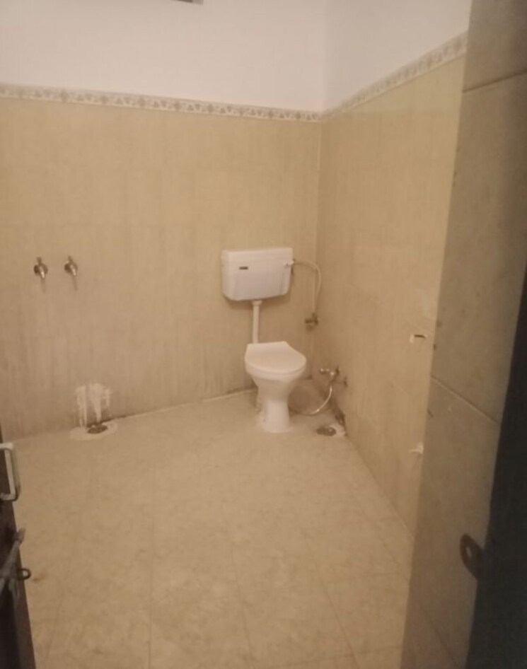 Bathroom, aliganj 1 Bedroom 980 Sq.Ft. Villa In Aliganj Lucknow 9767010