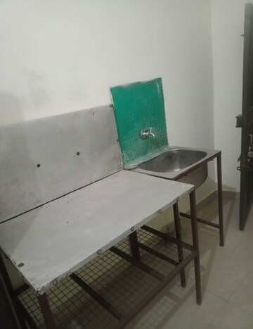 Master Bedroom in 1 BHK Villa at Aliganj – for Rent