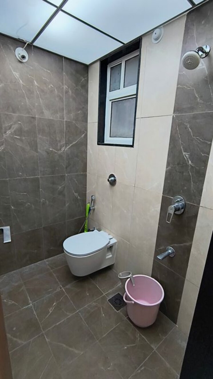 Bathroom, vilas-javdekar-yashone-hinjawadi-phase-2 3 Bedroom 1080 Sq.Ft. Apartment In Hinjewadi Pune 9766941