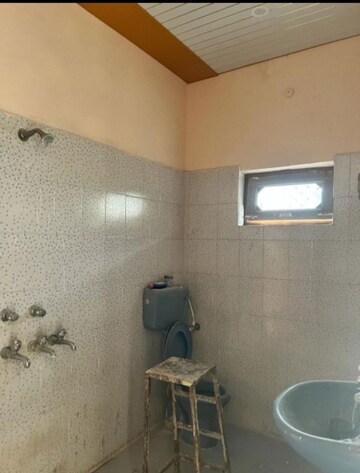 Bathroom in 2 BHK Villa at Aliganj – for Rent